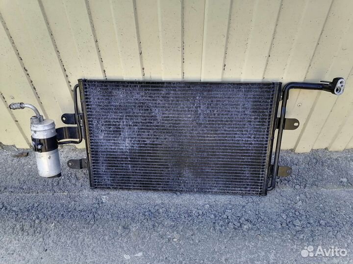 Радиатор кондиционера VW Golf 4, VAG 1J0820421D