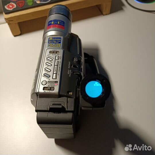 Видеокамера JVC GR-FX220