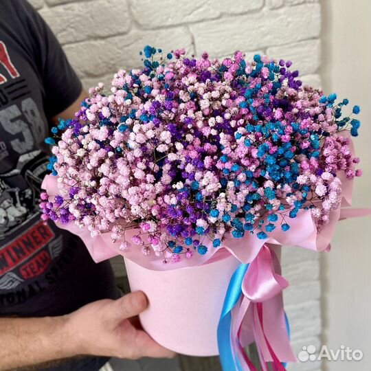 Гипсофила в коробке и в букетах