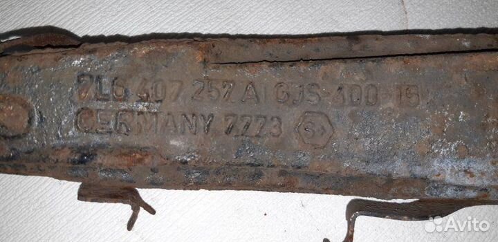 Ступица (Кулак поворотный ) передняя левая