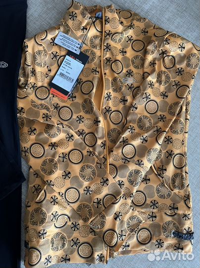 Спортивный костюм новый