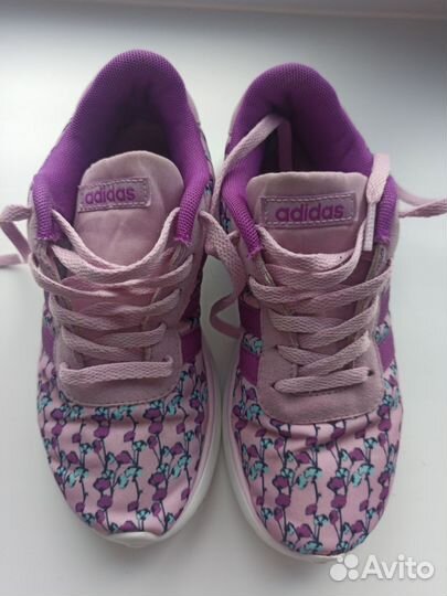 Кроссовки adidas для девочки/32 размер