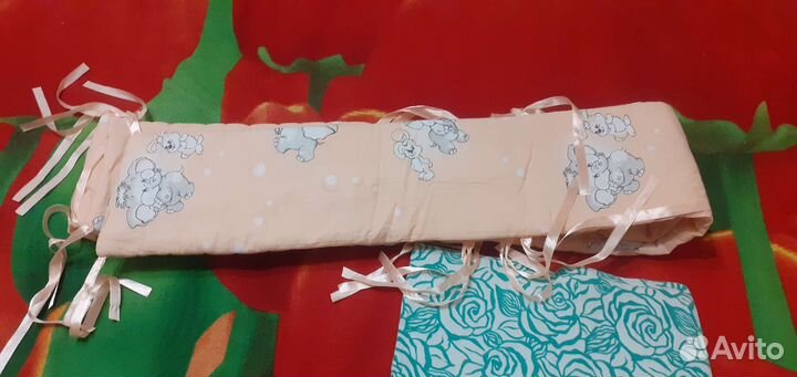 Бортик в кроватку