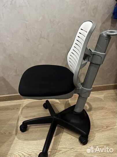 Детский растущий стул