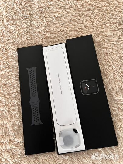 Apple watch se 44mm nike