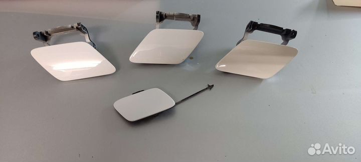 Крышка омывателя фар на Audi A4