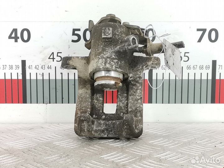 Суппорт задний правый для Audi A6 C5 8E0615424A