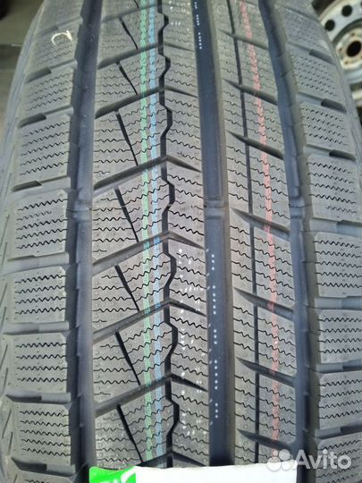 Grenlander Winter GL868 215/60 R17 97H