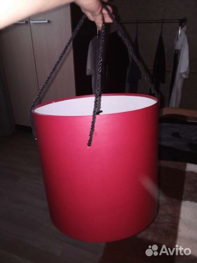 Коробка для букета цветов или подарка