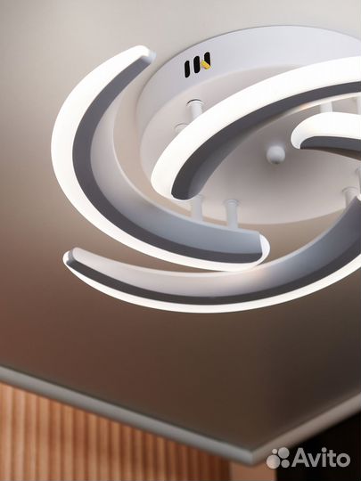 Люстра светодиодная потолочная 5 ламп