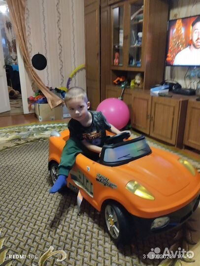 Детская машинка на аккумуляторе бу