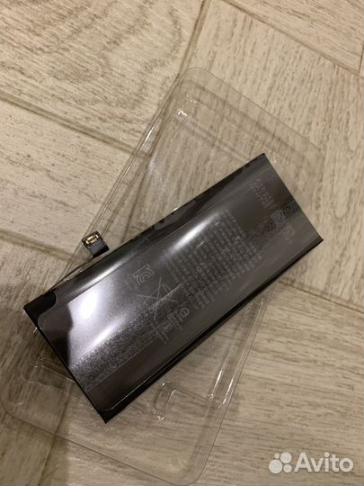 Новый оригинальный акб на iPhone se(2020)