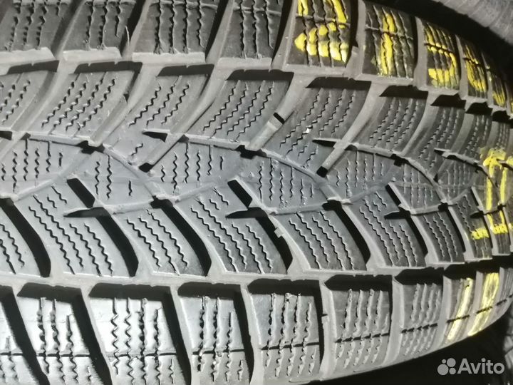 Goodyear UltraGrip Performance Gen-1 215/65 R17