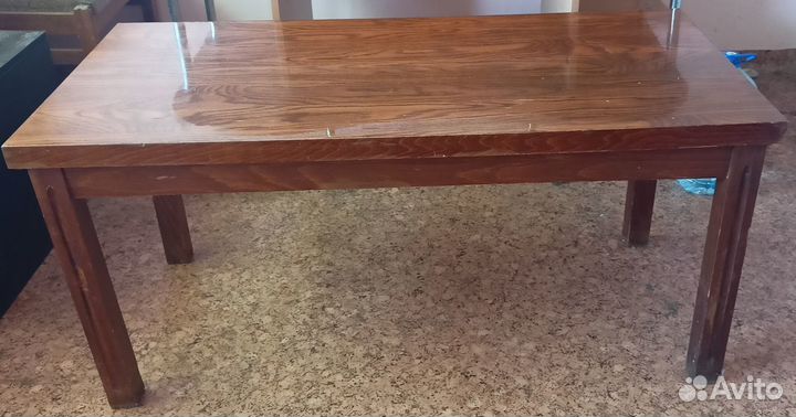 Журнальный столик