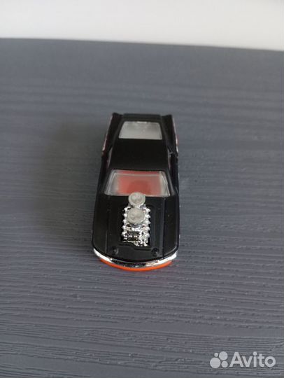 Машинки hotwheels