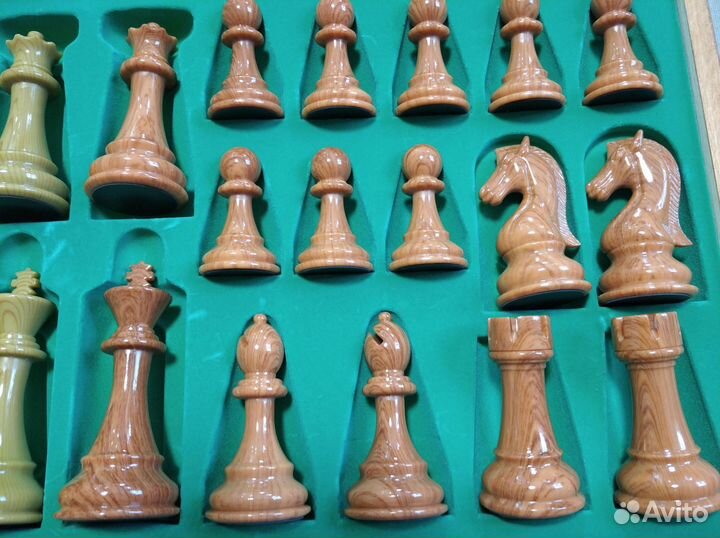 Шахматы из композита Стаунтон №8 с доской 52см