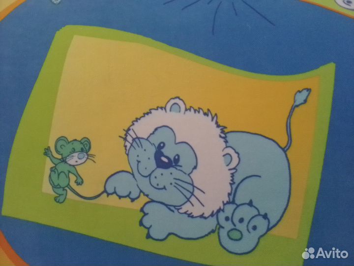 Подушки для дивана в детскую комнату