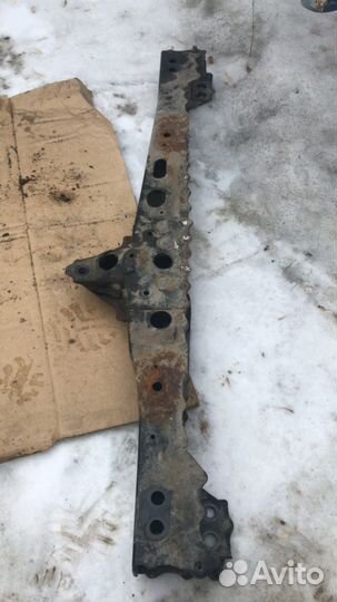 Балка под телевизор тойота королла 150 #5710412270