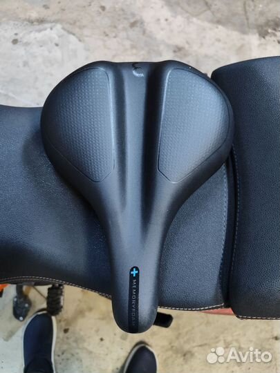 Седло для велосипеда мягкое