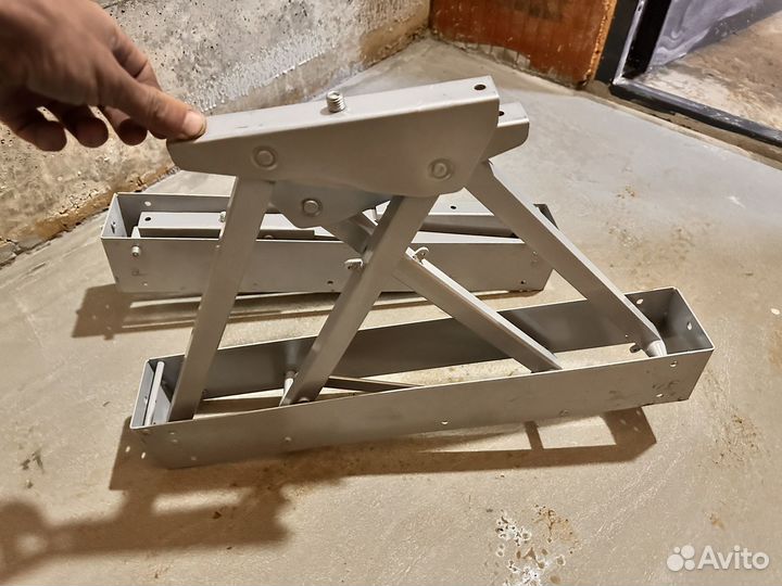 Подъемный механизм для раскладного стола