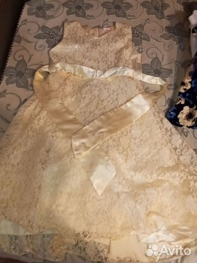 Платье праздничное