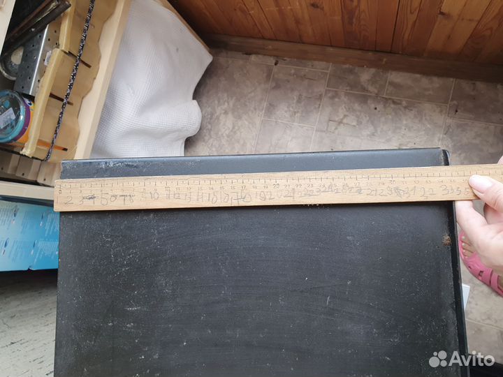 Полка на кронштейне