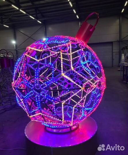 Световые уличные фигуры и металлоконструкции