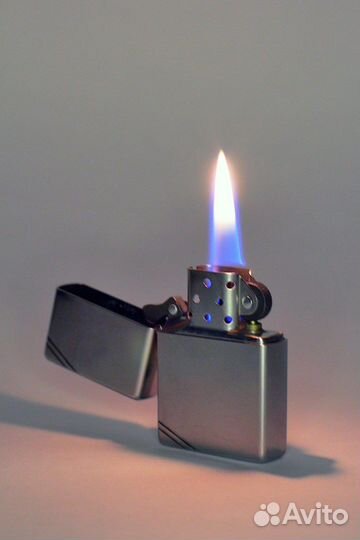 Зажигалка бензиновая новая
