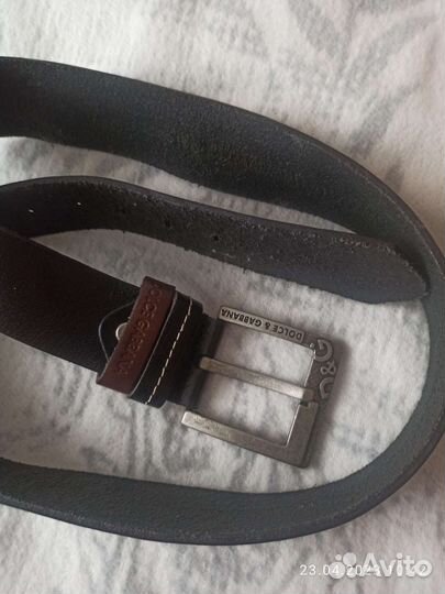 Мужской кожаный ремень с пряжкой