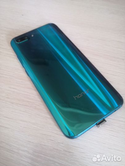 HONOR 10, 4/64 ГБ