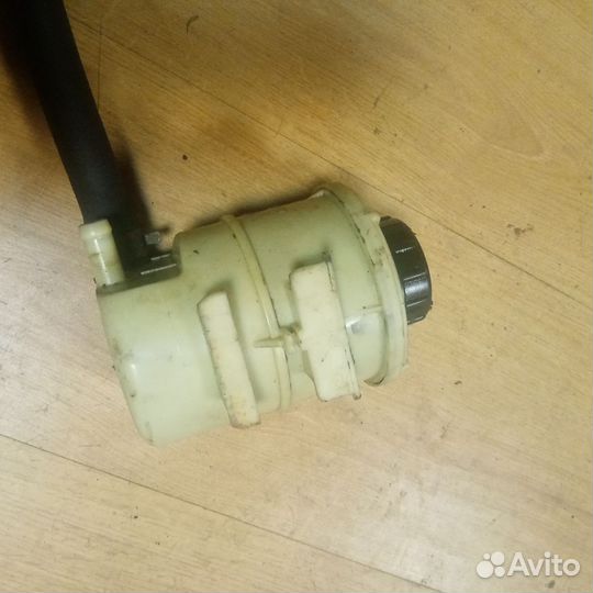 Бачок Гур Рено