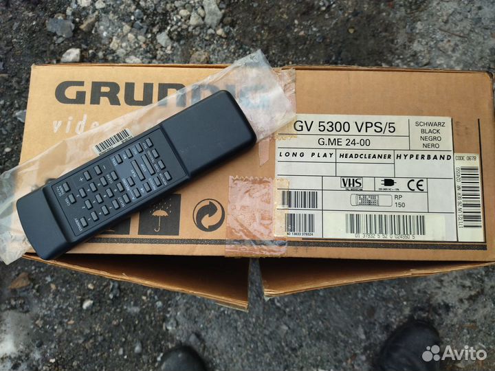 Видеомагнитофон grundig
