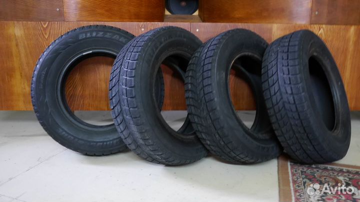 Bridgestone Blizzak WS-60 205/70 R15 96R