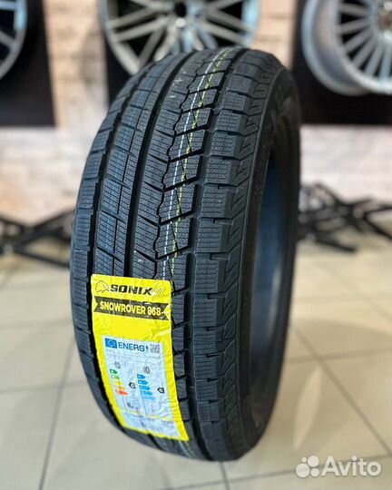 Sonix Snowrover 868 195/65 R15 95T