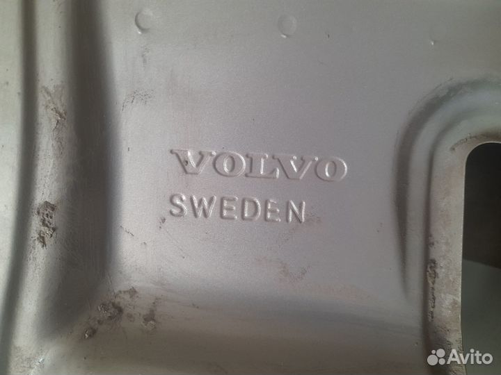 Дверь от автомобиля volyo sweden
