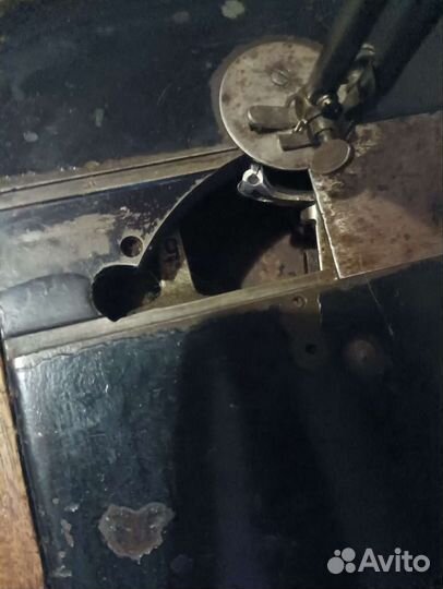 Швейная машина Singer