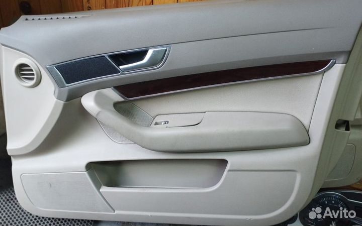 Дверные карты комплект Audi A6 C6