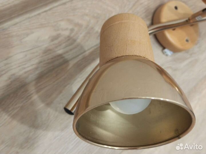 Настенный светильник бра