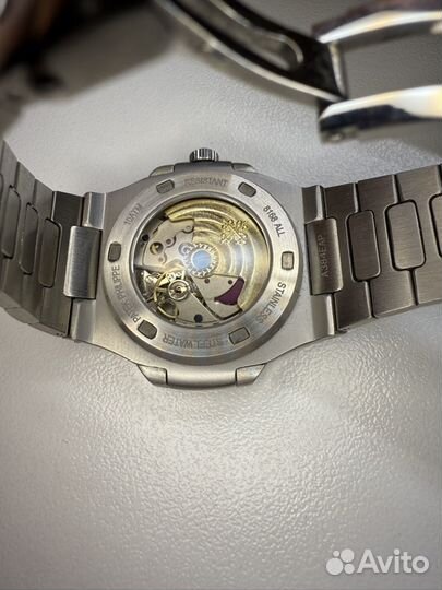 Часы Patek Philippe Nautilus White Dial