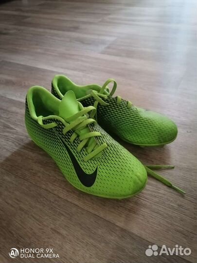 Футбольные бутсы nike 37.5