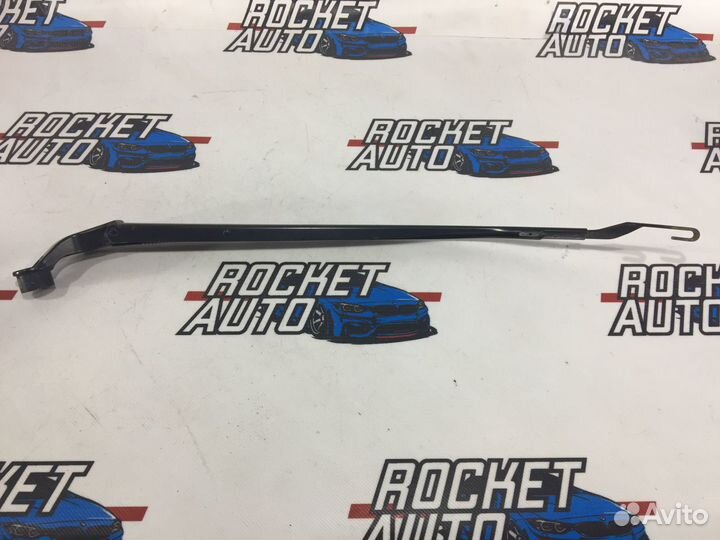 Поводок стеклоочистителя правый Lexus LS460L