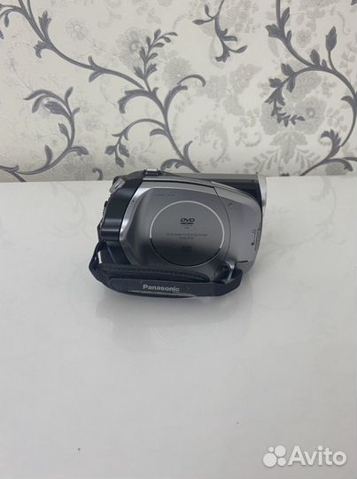 Видеокамера Panasonic VDR-D50