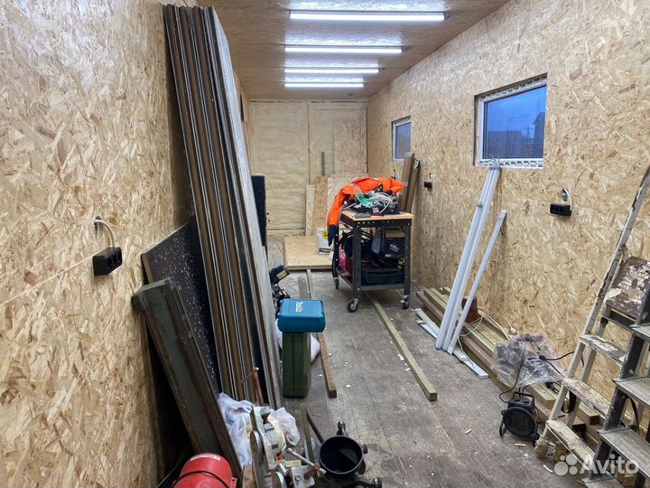 Бытовка-мастерская из морского контейнера 40 HC