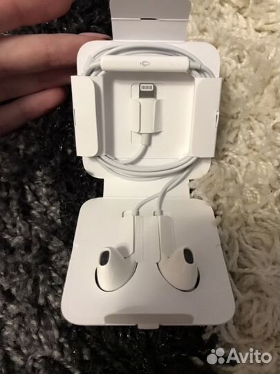 Наушники earpods