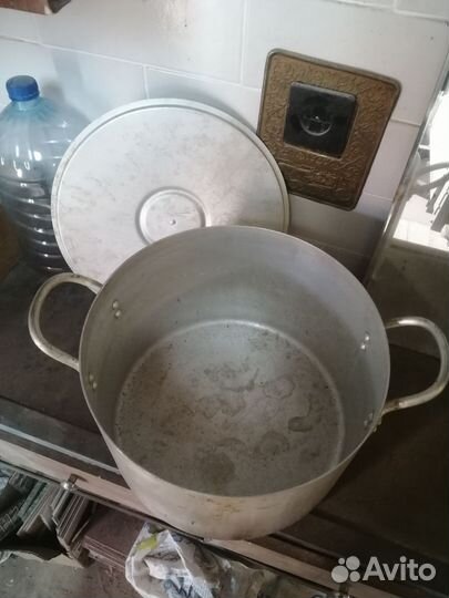 Большие советские алюминиевые кастрюли (20 и 50л)