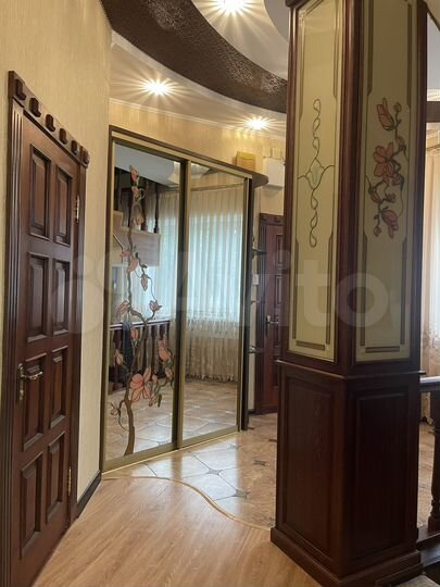 Дом 236 м² на участке 10 сот.