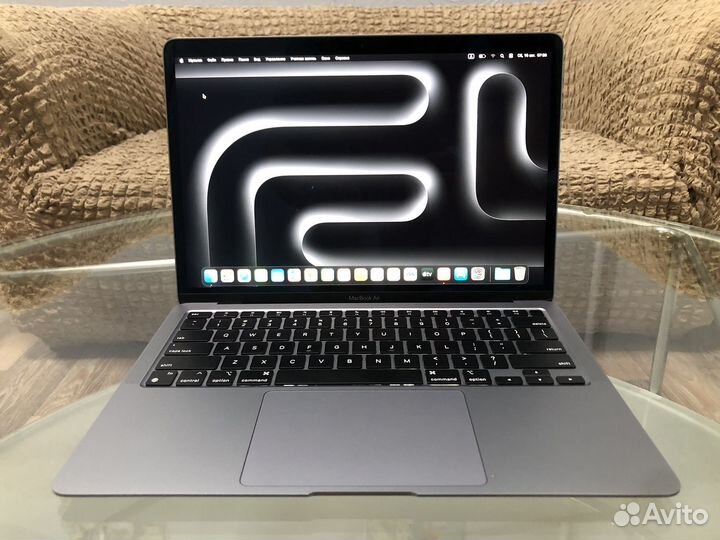 Macbook Air 13 2021 M1/8Gb/256GB/90%