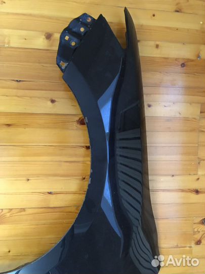 Крыло Тойота Камри 50