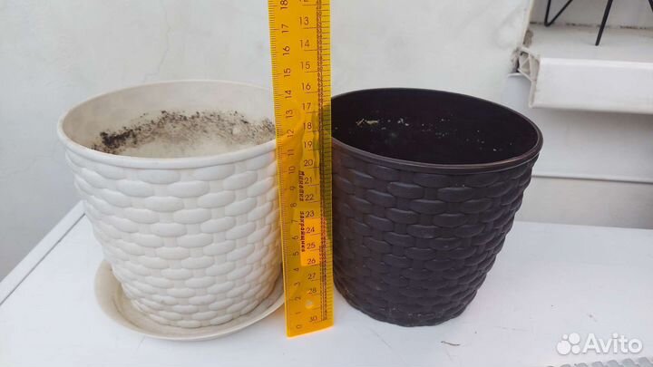 Кашпо горшок для цветов