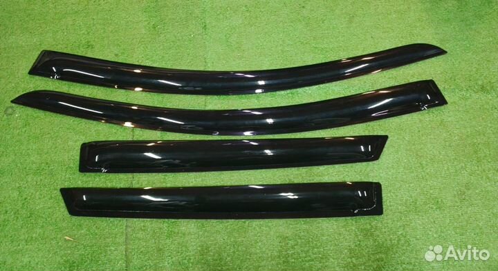 Дефлектора двери Hyundai Solaris c 2017г седан